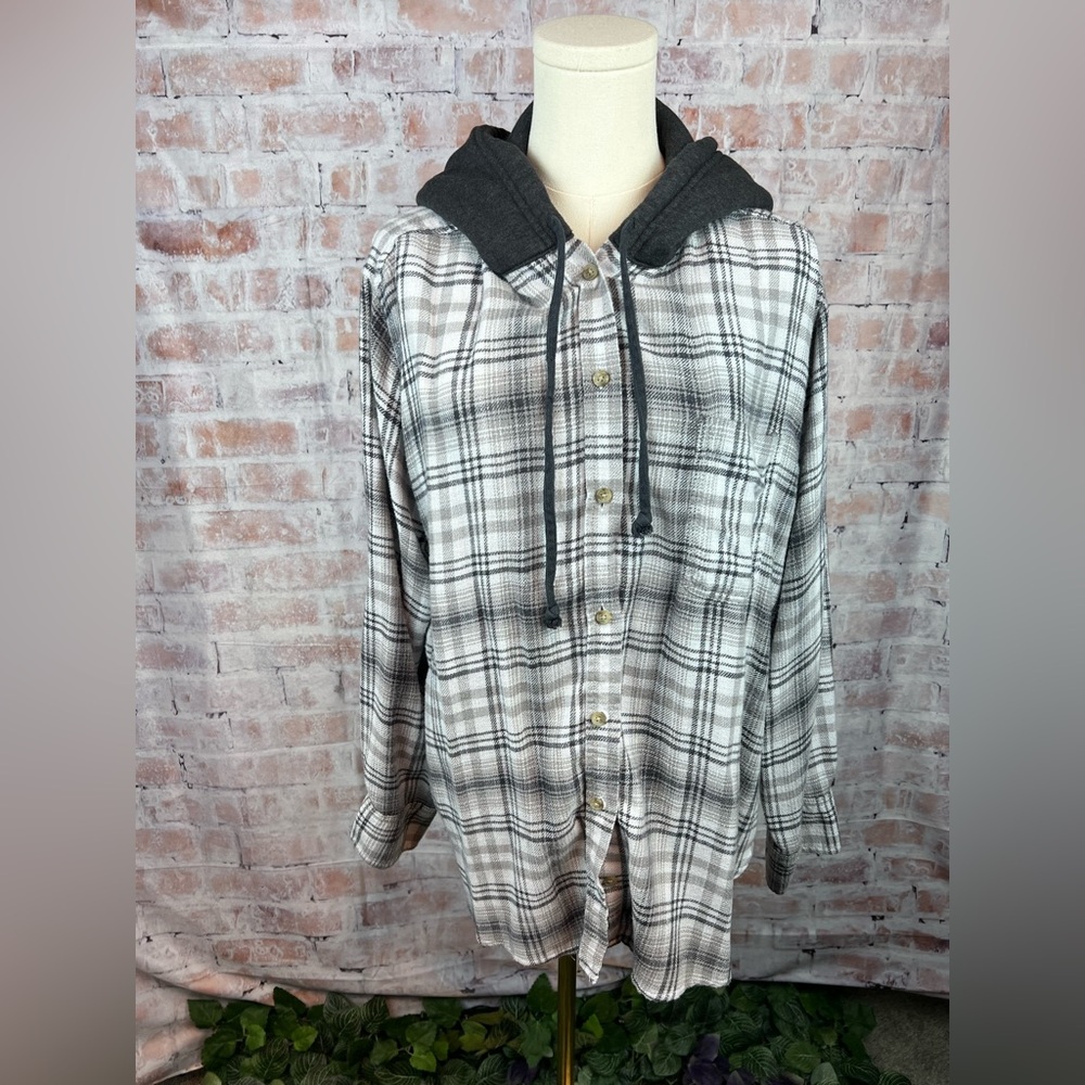 American Eagle Charcoal Jacket with Plaid Interior